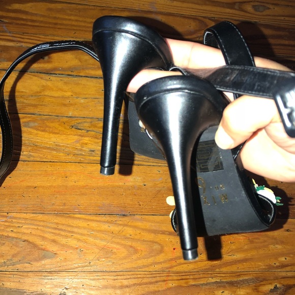 High heel flower sandals - Picture 2 of 5